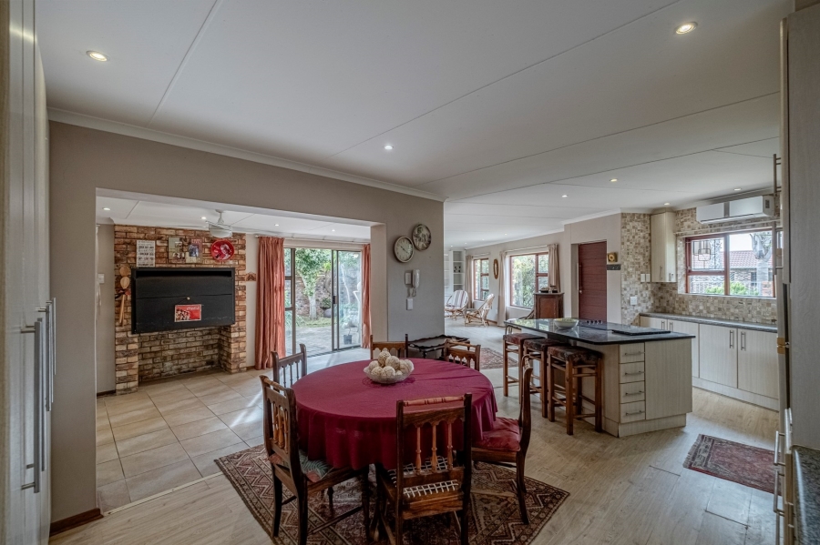 3 Bedroom Property for Sale in Summerstrand Eastern Cape